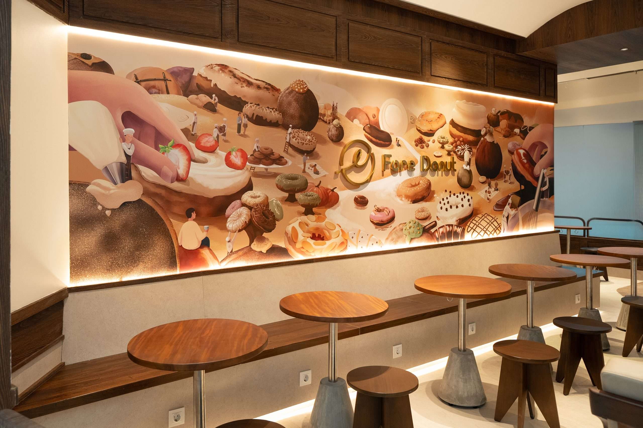Fore Donut seating area